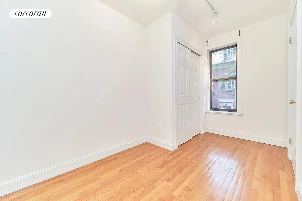 New York City Real Estate | View 19 Commerce Street, 2 | room 1