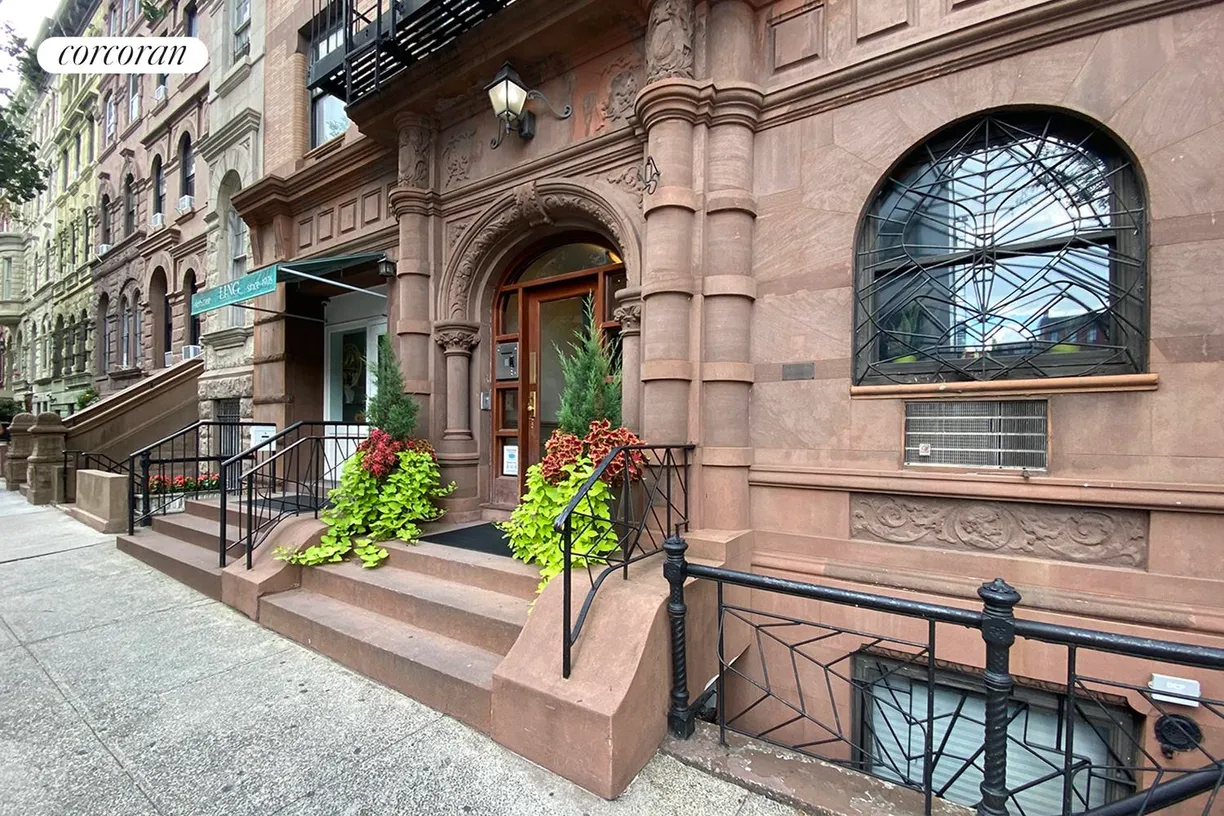 New York City Real Estate | View 105 West 77th Street, 5C | 1 Bed, 1 Bath