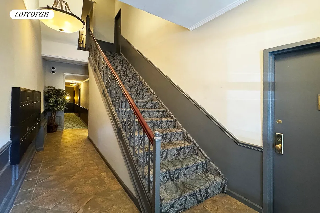 New York City Real Estate | View 105 West 77th Street, 5C | room 1