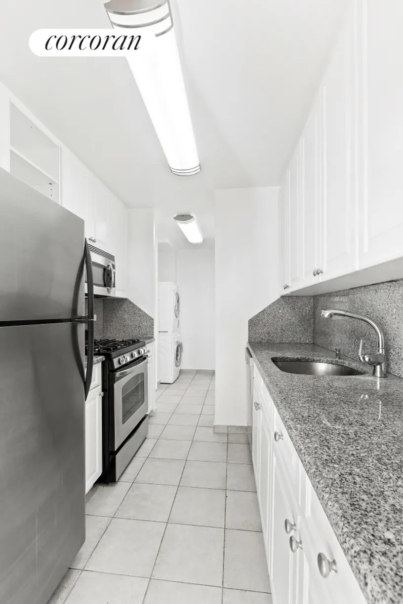 New York City Real Estate | View 177 East 75th Street, 20B | room 1
