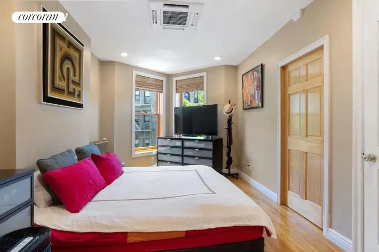 New York City Real Estate | View 15 Lincoln Place, 3 | room 2