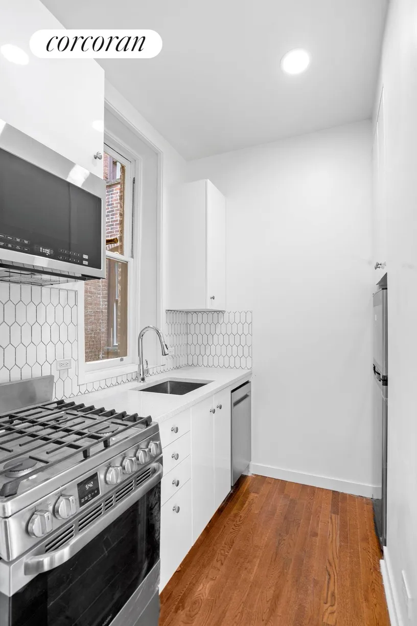 New York City Real Estate | View 51 Bank Street, 15 | Kitchen