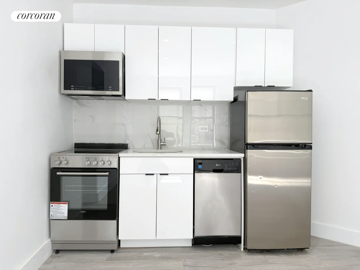 New York City Real Estate | View 1632 Madison Avenue, 6E | 2 Beds, 1 Bath