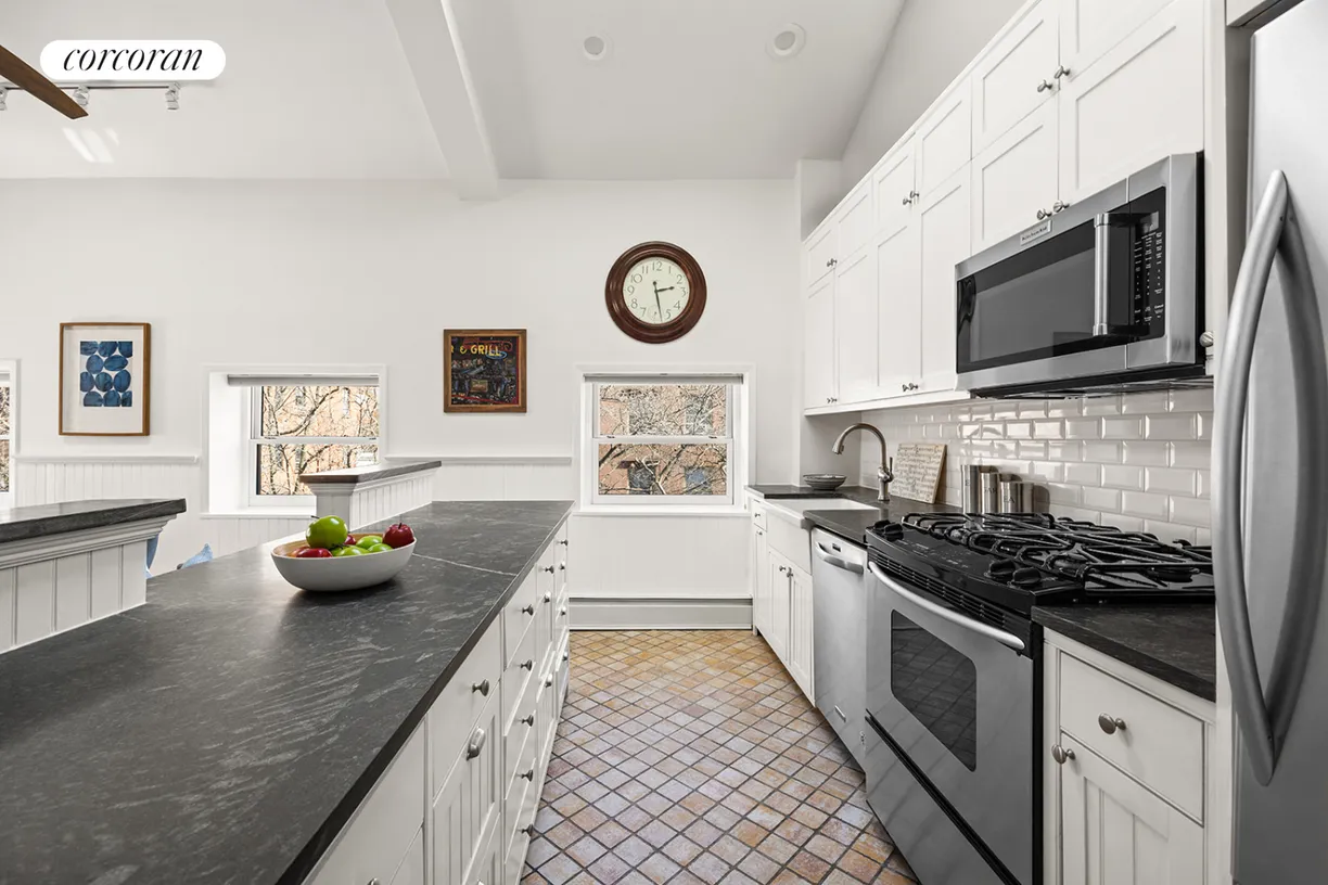 New York City Real Estate | View 222 Clinton Street, PH | room 2