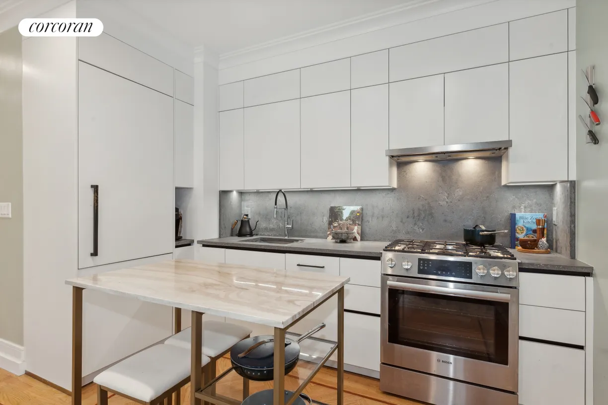 New York City Real Estate | View 24-39 38th Street, D7 | room 2
