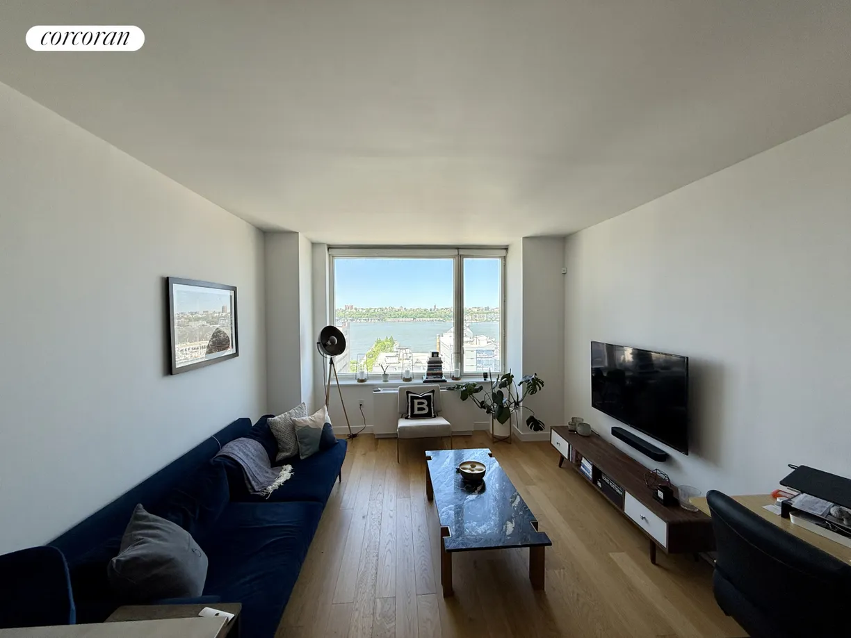 New York City Real Estate | View 550 West 45th Street, 1812 | 1 Bed, 1 Bath