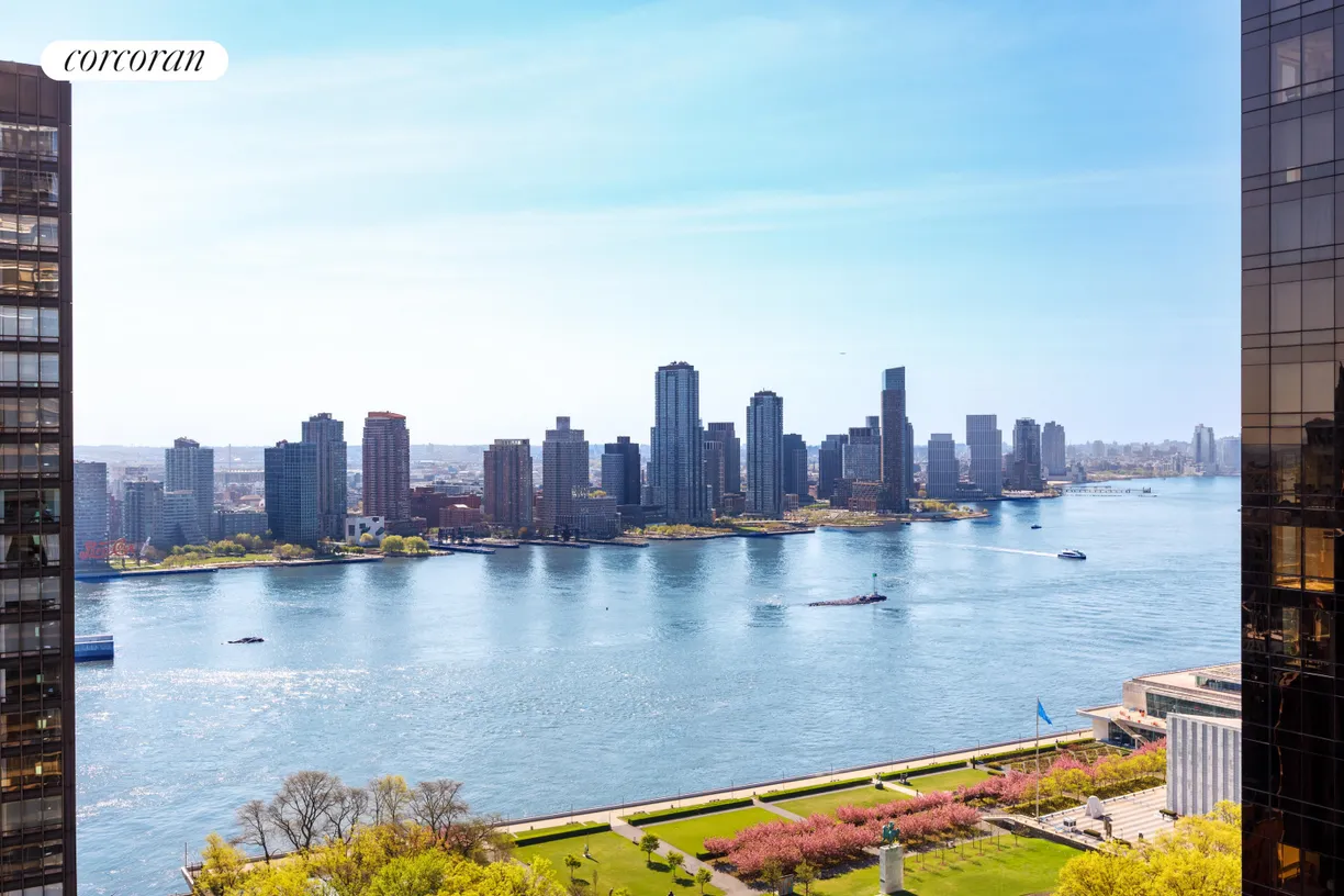 New York City Real Estate | View 100 United Nations Plaza, 33AB | East River views