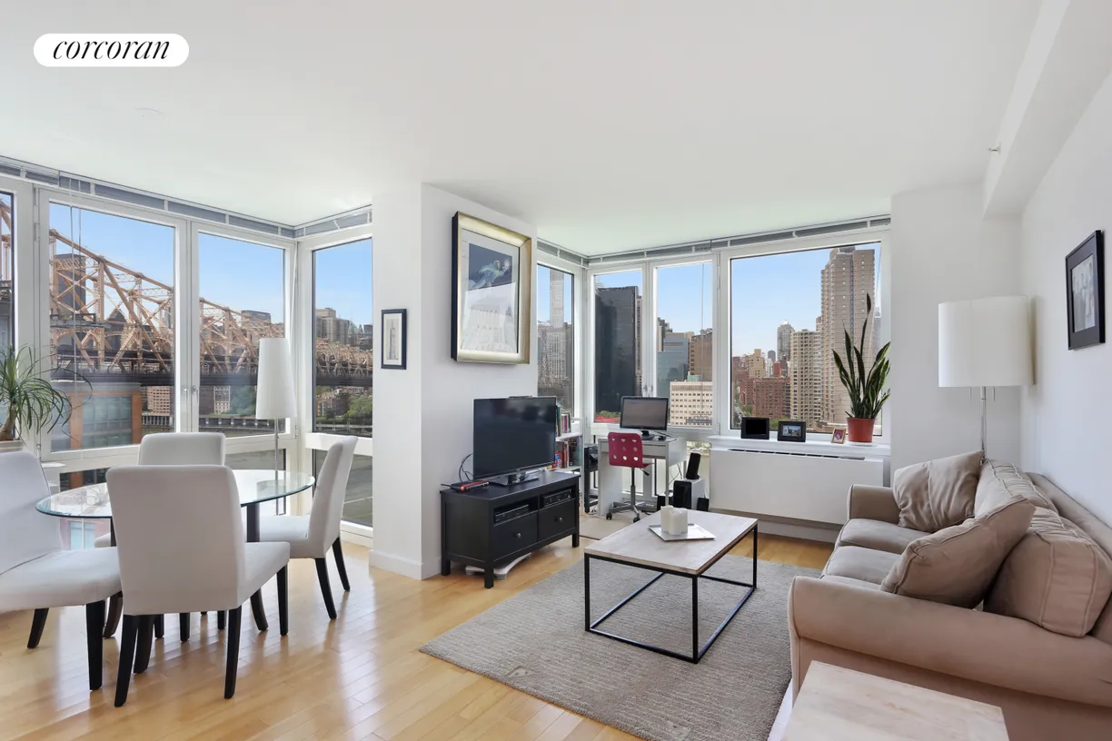 New York City Real Estate | View 415 Main Street, 14F | 2 Beds, 2 Baths