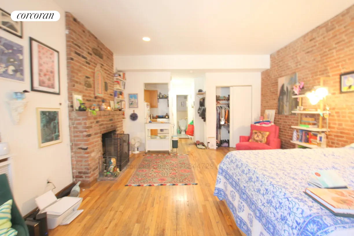 New York City Real Estate | View 146 WEST 70TH STREET, 4F | room 2