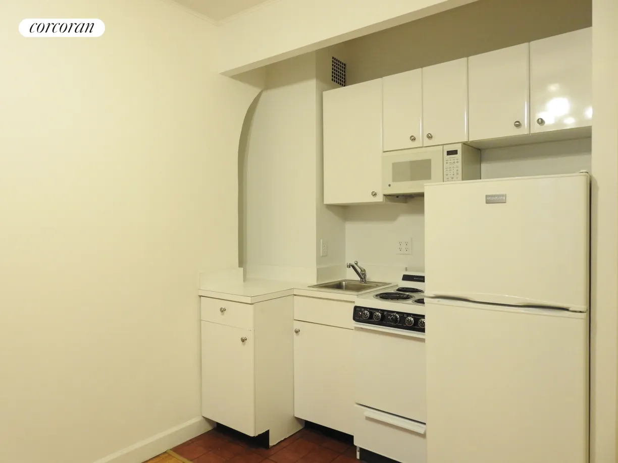 New York City Real Estate | View 117 West 58th Street, 9H | room 1