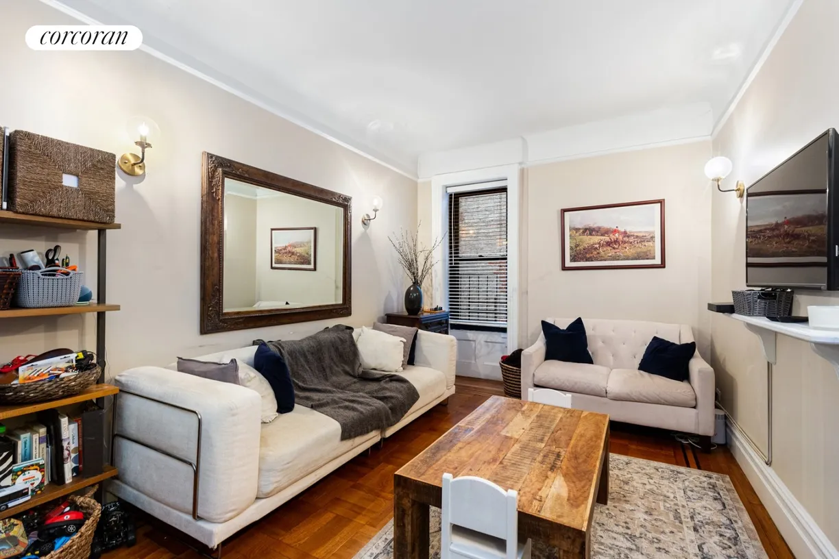 New York City Real Estate | View 61 East 86th Street, 33 | 2 Beds, 1 Bath