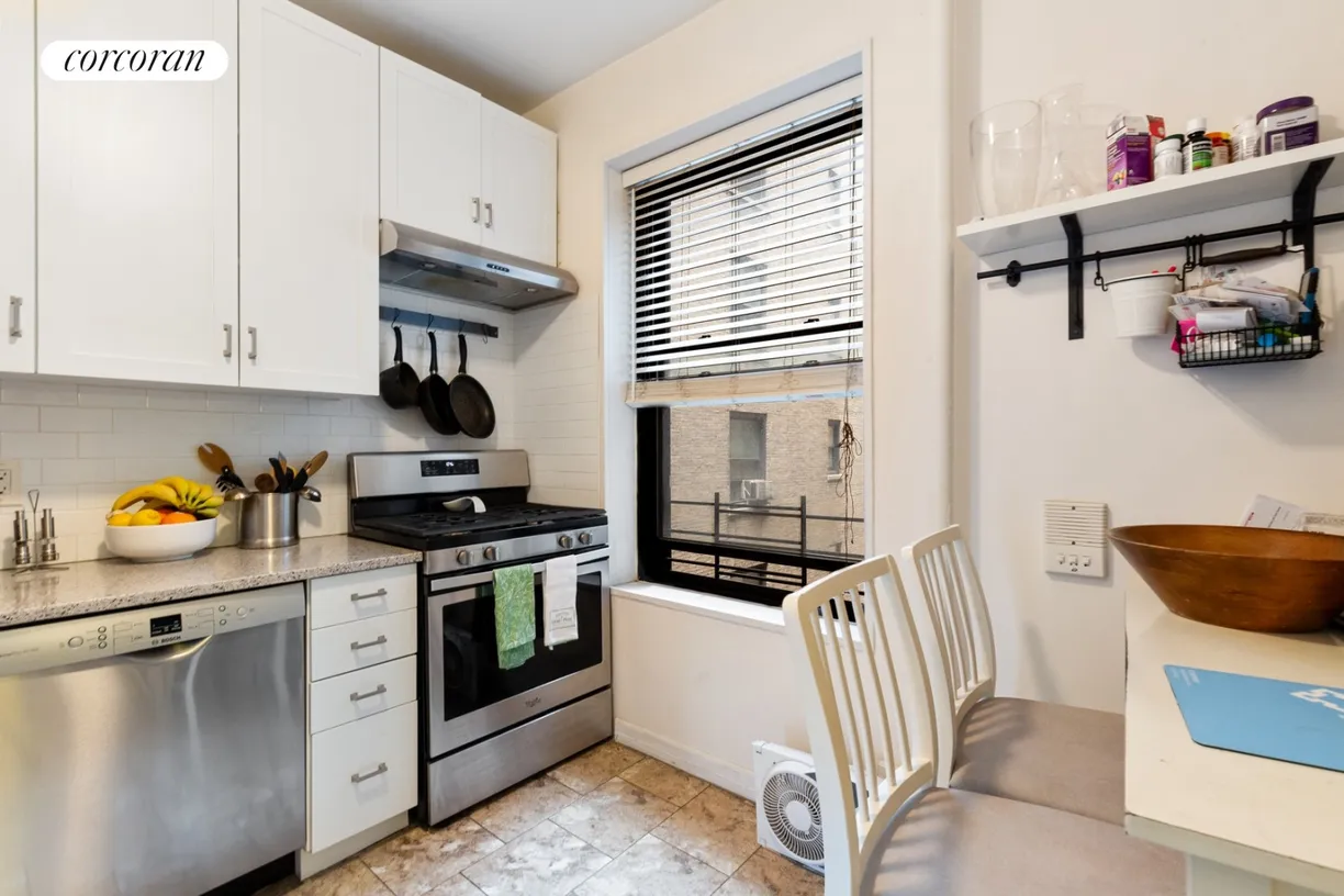 New York City Real Estate | View 61 East 86th Street, 33 | room 2