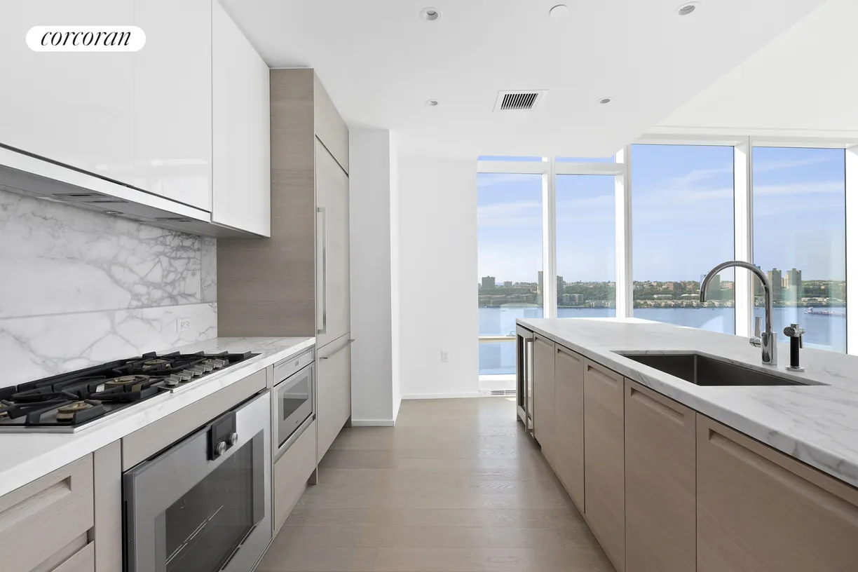 New York City Real Estate | View 30 Riverside Boulevard, 25B | Kitchen