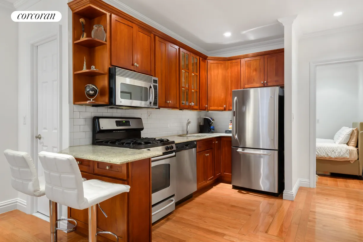New York City Real Estate | View 66 MADISON AVENUE, 6L | 1 Bed, 1 Bath