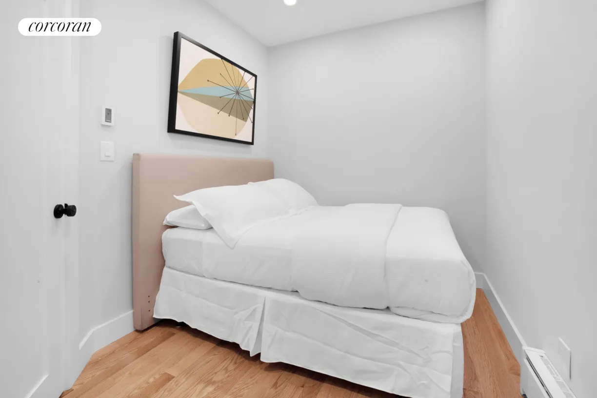 New York City Real Estate | View 323 East 93rd Street, 4W | room 1
