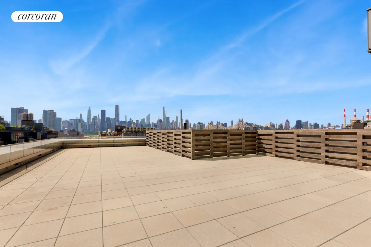 New York City Real Estate | View 3 Court Square, 711 | room 1