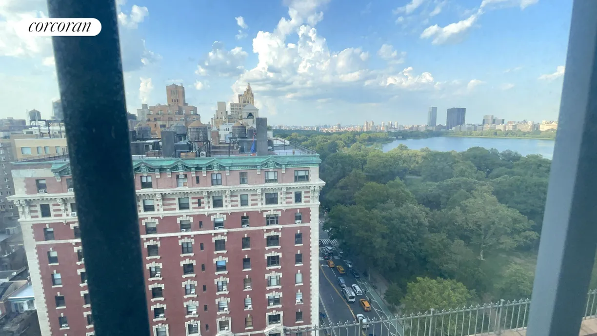 New York City Real Estate | View 241 Central Park West, 17F | room 1