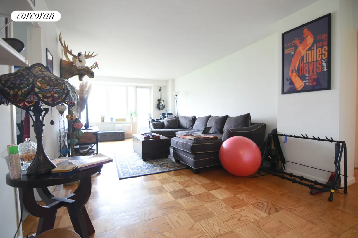 New York City Real Estate | View 392 Central Park West, 9J | 1 Bed, 1 Bath