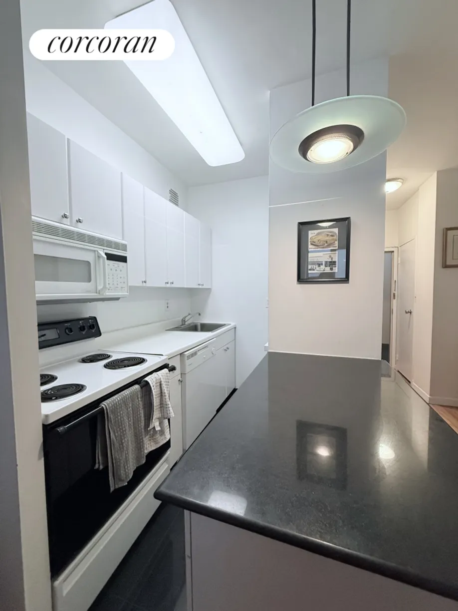 New York City Real Estate | View 117 West 58th Street, 7F | room 1