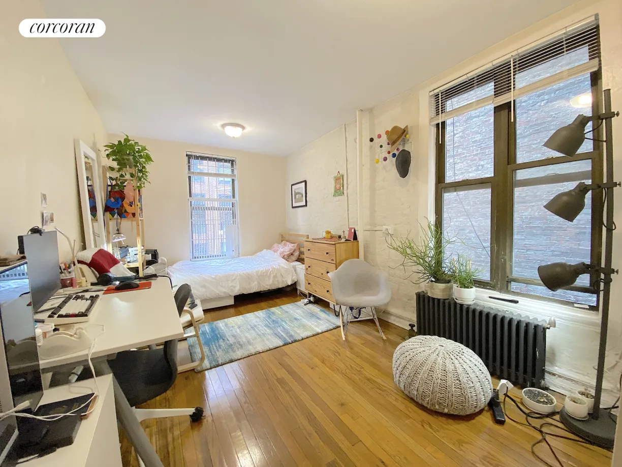 New York City Real Estate | View 181 Thompson Street, 12 | room 1