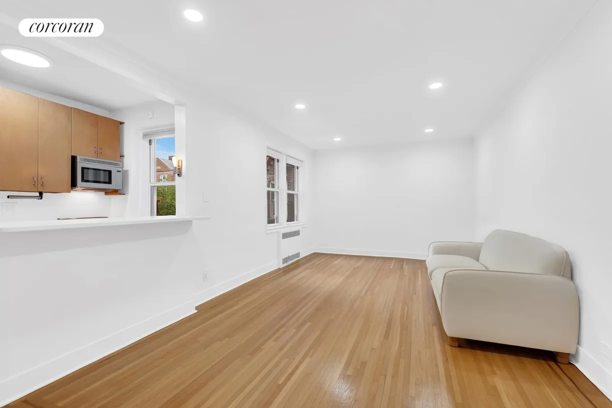New York City Real Estate | View 76-15 35th Avenue, 4M | room 1