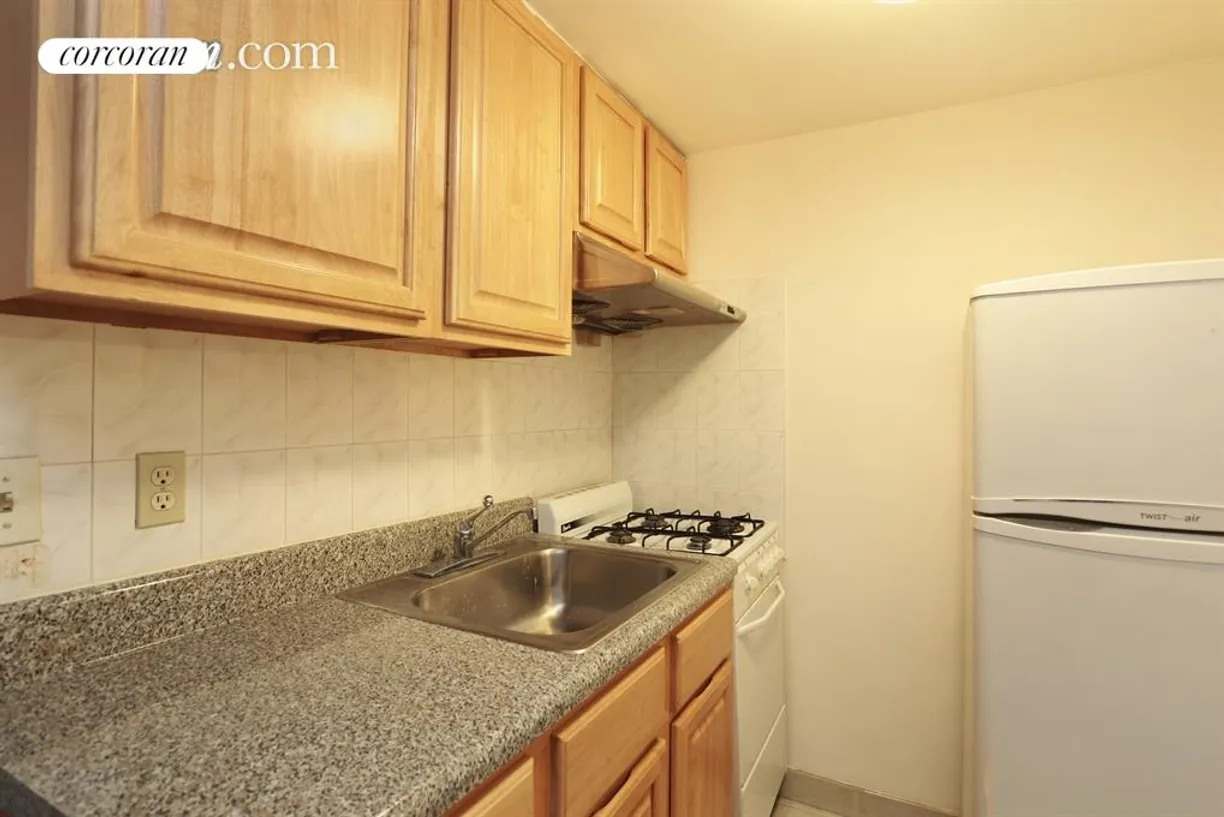 New York City Real Estate | View 3 Doyers Street, 3B | room 2