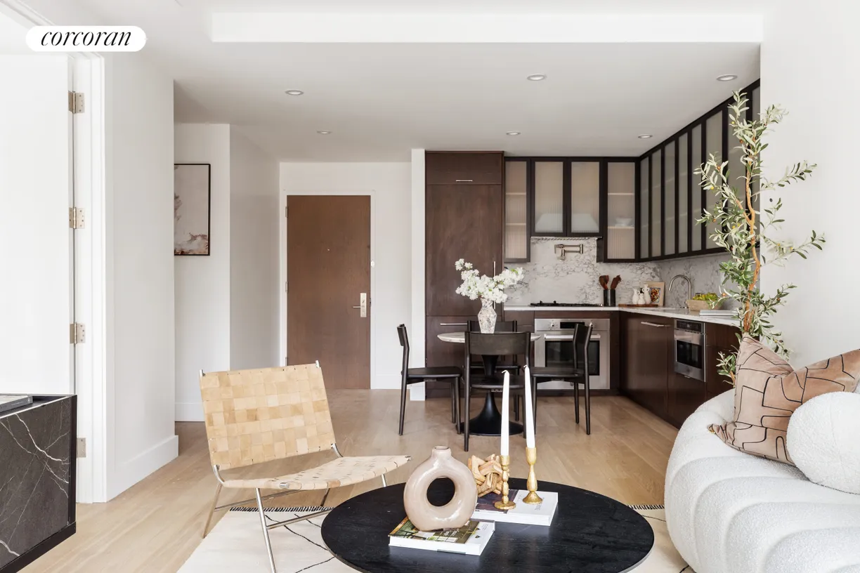 New York City Real Estate | View 814 5th Avenue, 2B | room 1
