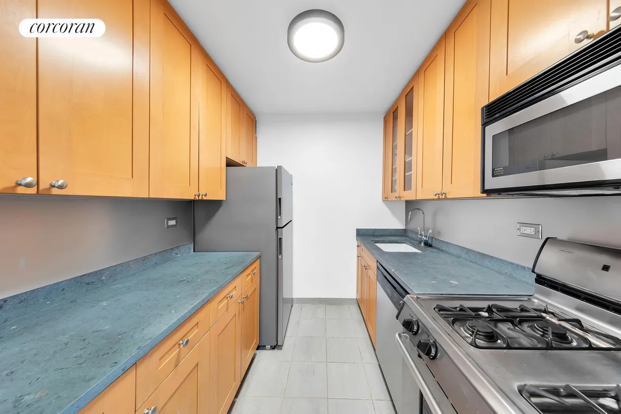 New York City Real Estate | View 400 Central Park West, 19G | Lovely kitchen