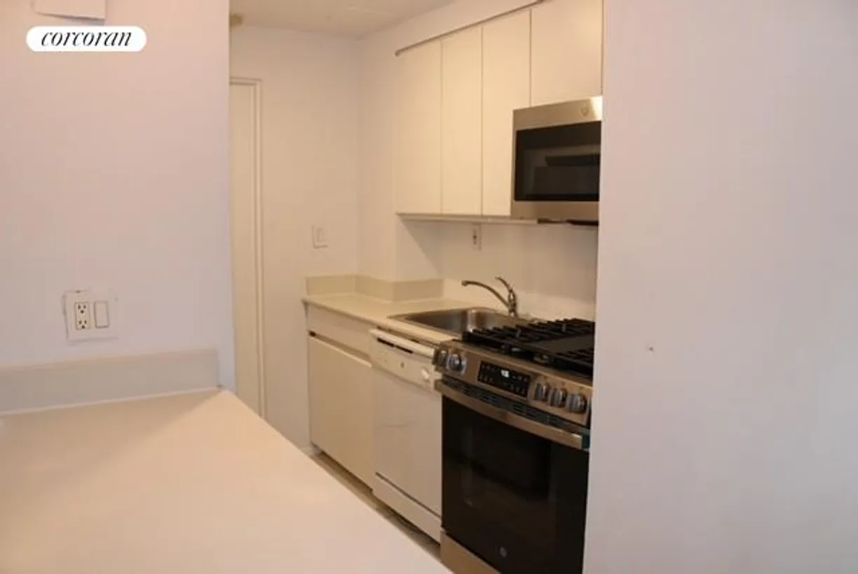 New York City Real Estate | View 301 East 66th Street, 17E | Kitchen