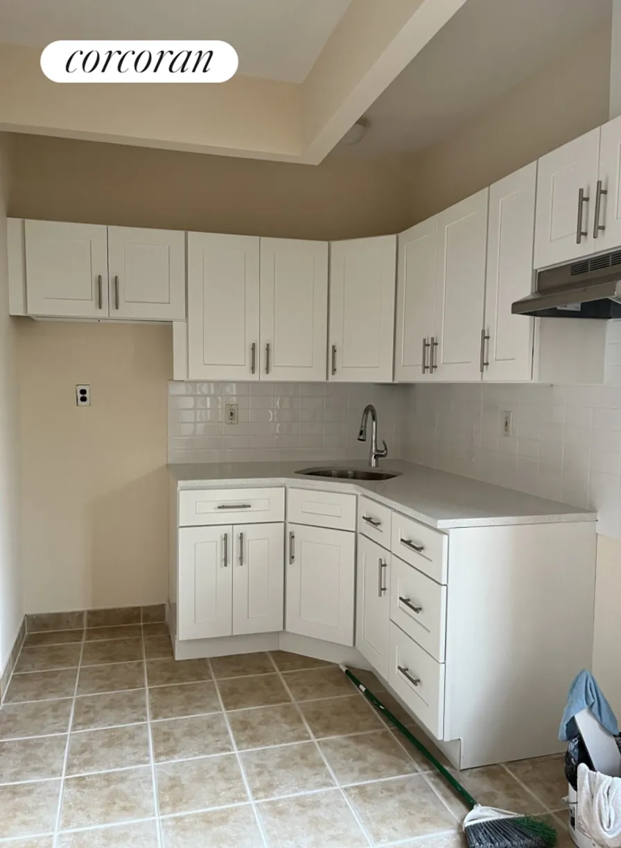 New York City Real Estate | View 242 East 85th Street, 4A | room 1
