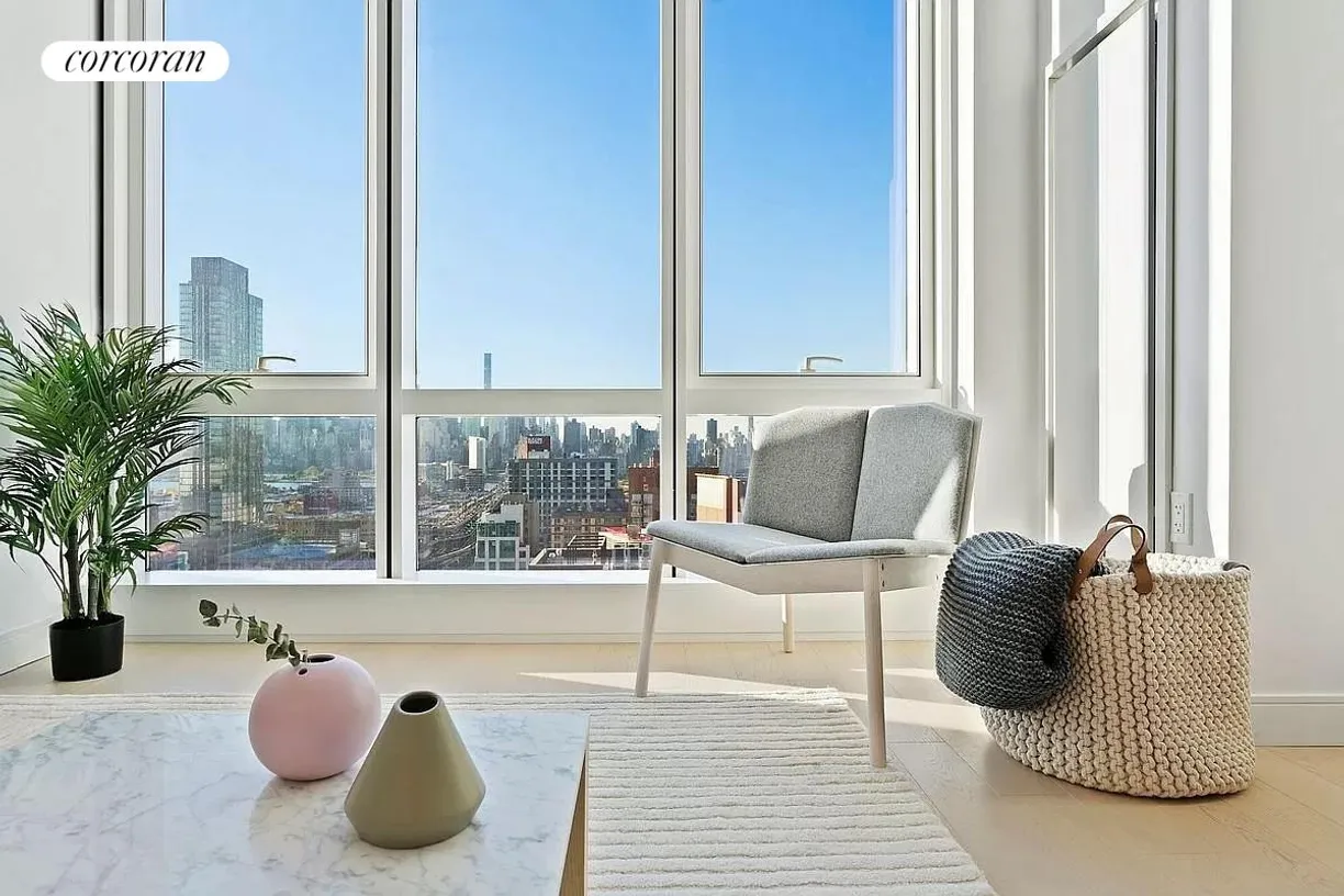 New York City Real Estate | View 29-11 Queens Plaza North, 16F | 1 Bed, 1 Bath