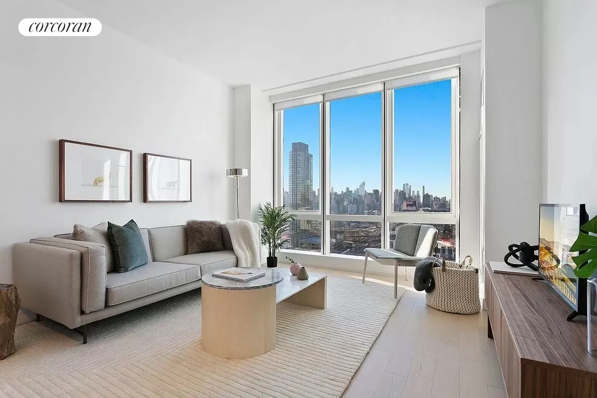 New York City Real Estate | View 29-11 Queens Plaza North, 16F | room 1