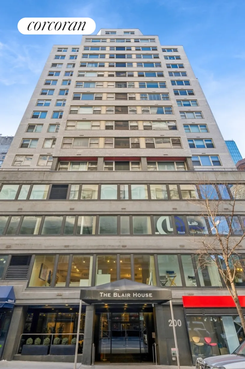 New York City Real Estate | View 200 EAST 58TH STREET, 17H | 2 Beds, 1 Bath