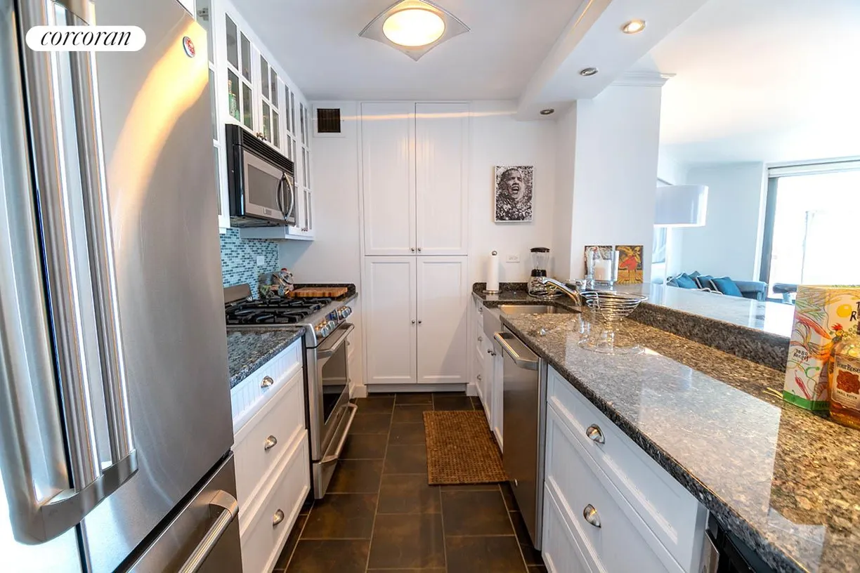 New York City Real Estate | View 40 East 94th Street, 15DE | room 2