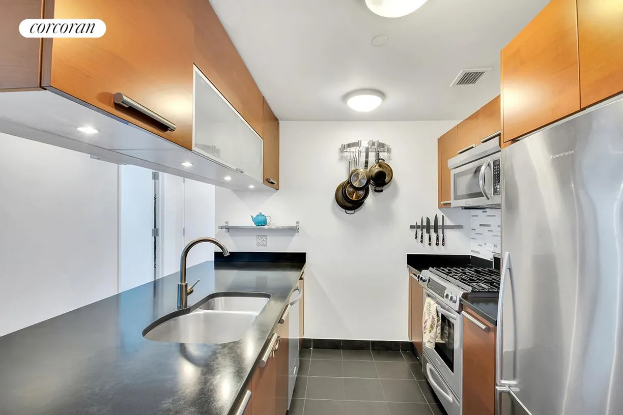 New York City Real Estate | View 1485 Fifth Avenue, 17E | 2 Beds, 2 Baths