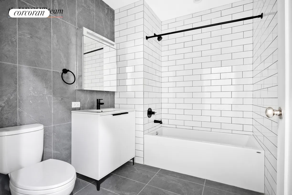 New York City Real Estate | View 906 East New York Avenue | room 1