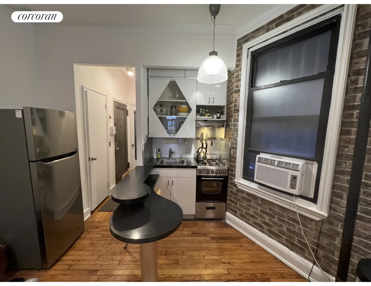 New York City Real Estate | View 210 East 84th Street, 1A | room 2