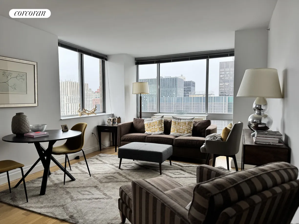 New York City Real Estate | View 150 East 44th Street, 47B | 1 Bed, 1 Bath