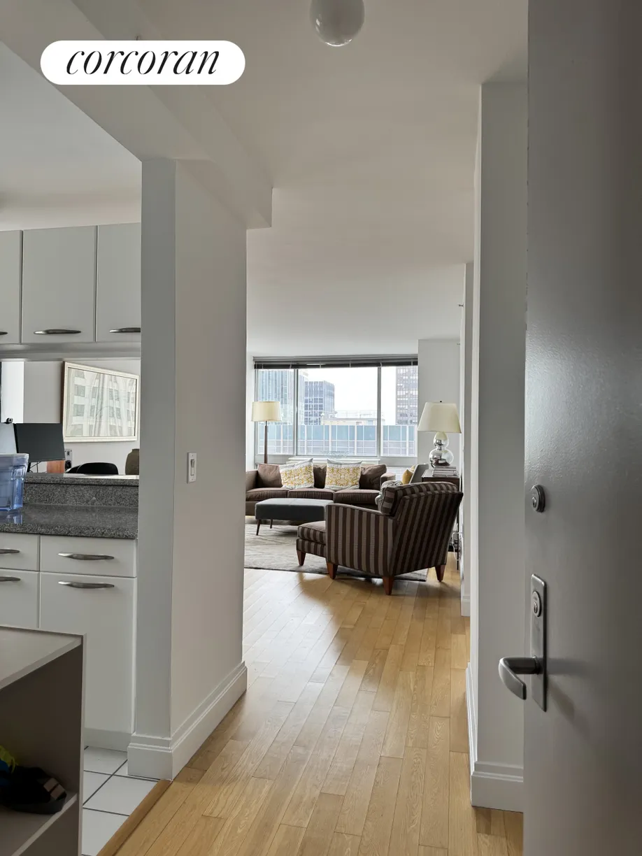 New York City Real Estate | View 150 East 44th Street, 47B | room 1