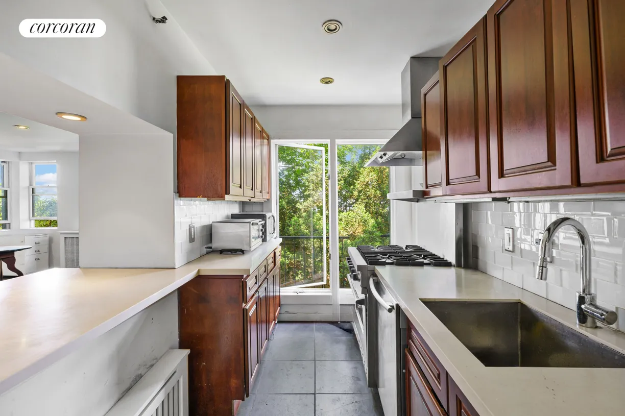 New York City Real Estate | View 200 Columbia Heights, 1 | Kitchen