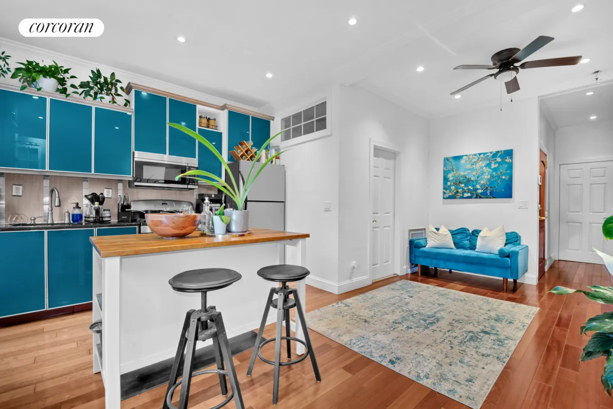 New York City Real Estate | View 146 Summit Street, 2 | 1 Bed, 1 Bath