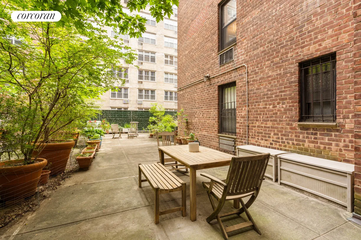 New York City Real Estate | View 211 East 18th Street, 1H | 2 Beds, 1 Bath