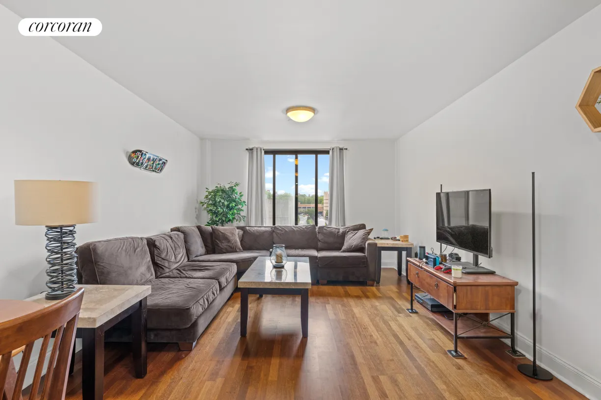 New York City Real Estate | View 721 Flushing Avenue, 5A | 2 Beds, 2 Baths