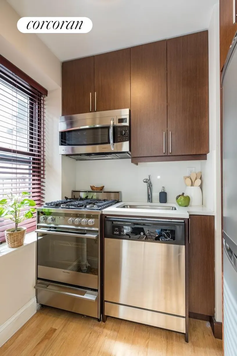 New York City Real Estate | View 425 Central Park West, 5E | Kitchen