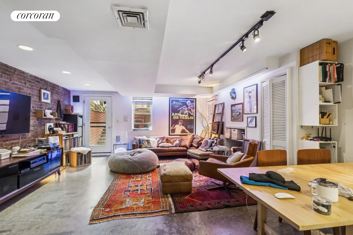 New York City Real Estate | View 184 Sackett Street, 1 | 3 Beds, 2 Baths