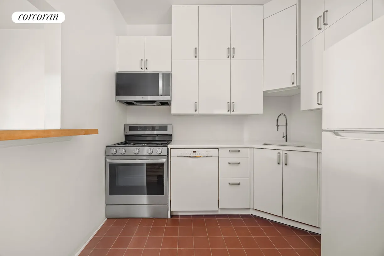 New York City Real Estate | View 332 6th Avenue, 1 | room 1