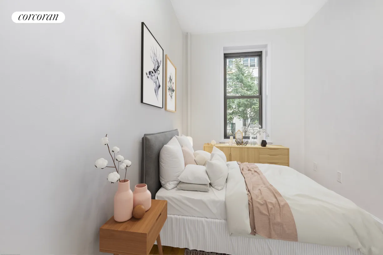 New York City Real Estate | View 532 East 82Nd Street, 5 | 2 Beds, 1 Bath