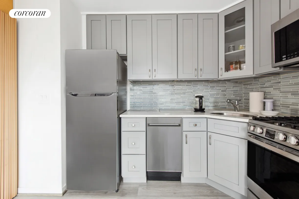 New York City Real Estate | View 300 East 90th Street, 9A | room 2