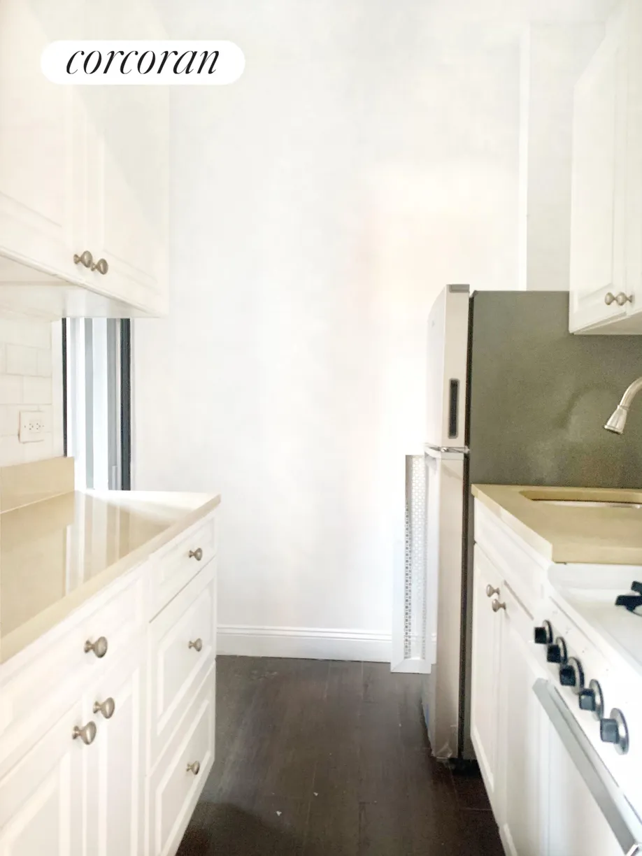 New York City Real Estate | View 135 East 63rd Street, 3E | Kitchen