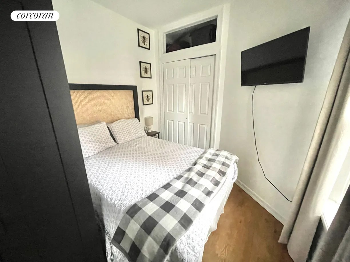 New York City Real Estate | View 338 East 65th Street, 26 | room 2